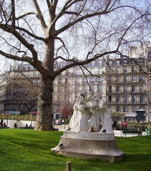 Maison Mère - The bests spots to picnic in Paris
